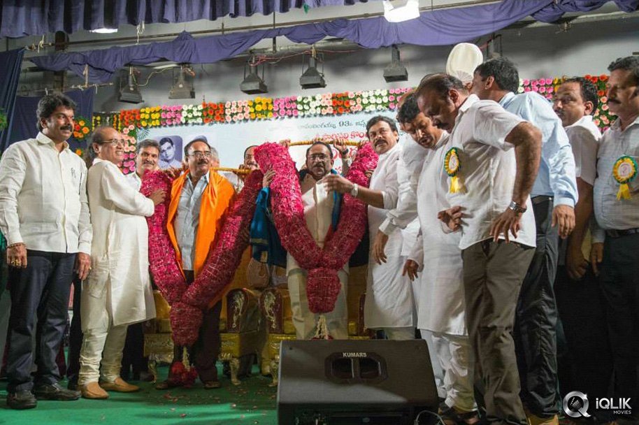 Allu-Ramalingaiah-Award-to-Paruchuri-Brothers